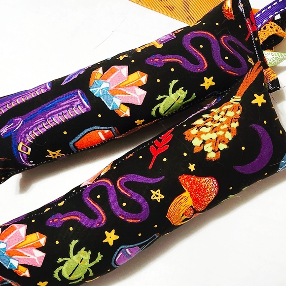 Witchy, Halloween, Cat NIP Kicker, Hand Made, Organic Cat Nip - Picture 3 of 4